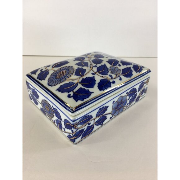 Vintage Blue & White Jewelry Trinket Box Porcelain Square Floral with Lid - Picture 15 of 16